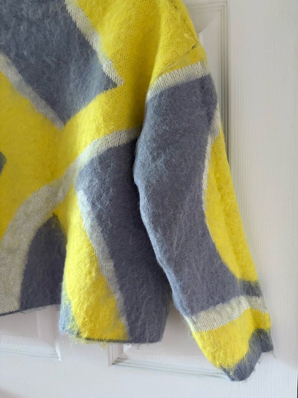 Zara Brushed Effect Patchwork Geometric Fuzzy Sweater Size Small NWT - Picture 6 of 10